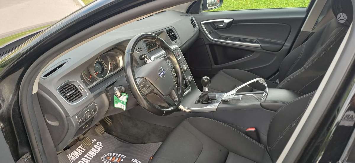 Volvo V60, 1.6 l., Хэтчбек