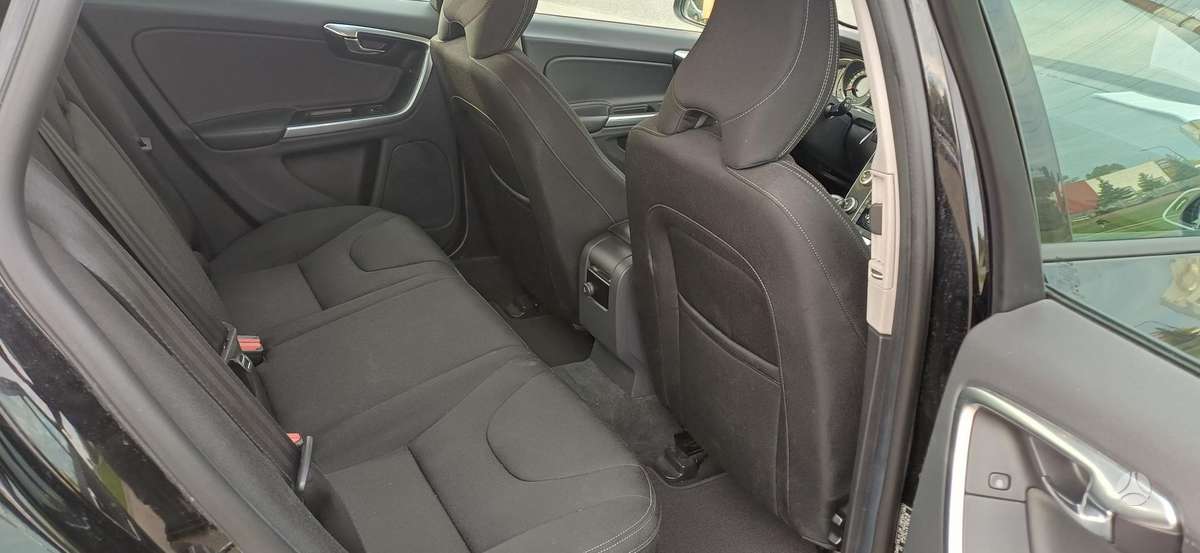 Volvo V60, 1.6 l., Хэтчбек