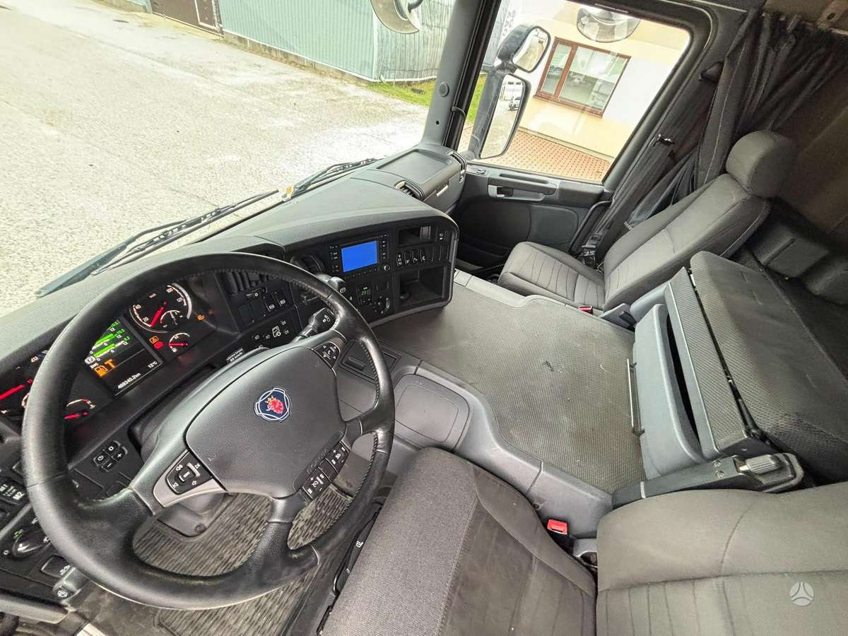 Scania P320, šaldytuvai