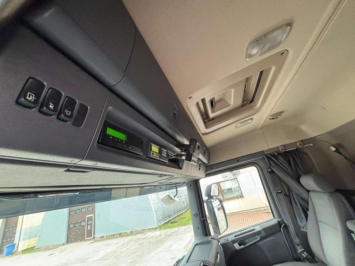 Scania P320, refrižerātori