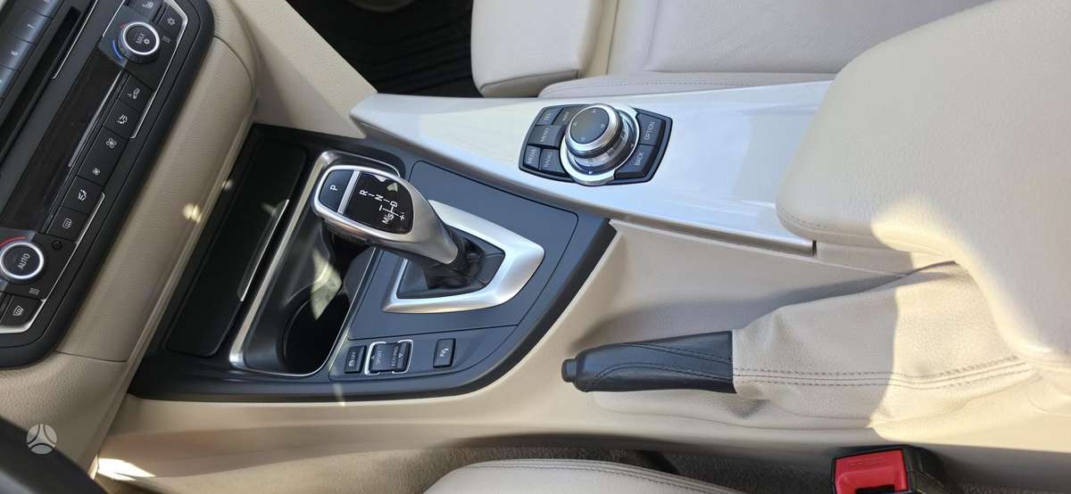 BMW 320, 2.0 l., sedanas