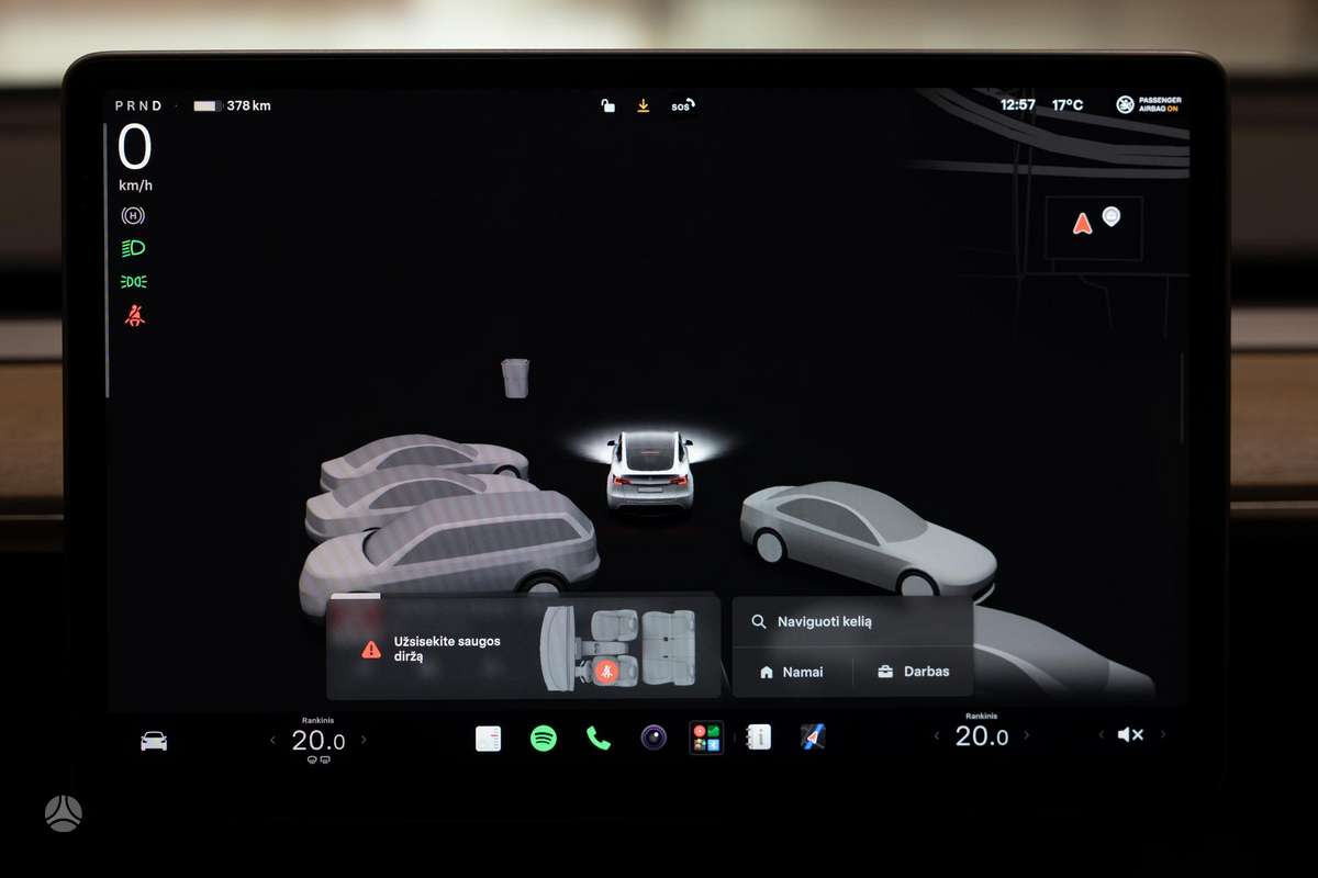 Tesla Model Y, 81 kWh, off-road / crossover