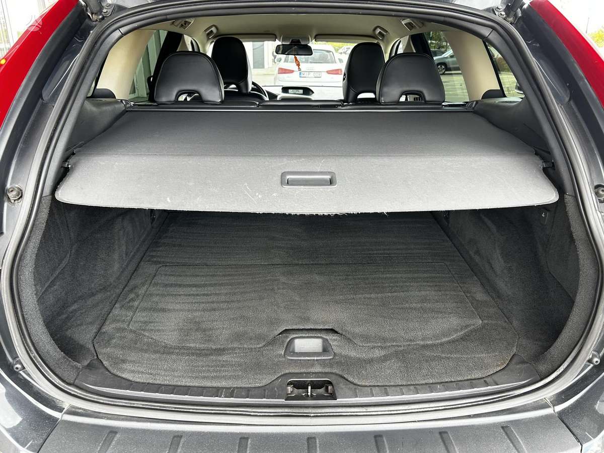 Volvo XC60, 2.4 l., Минивэн