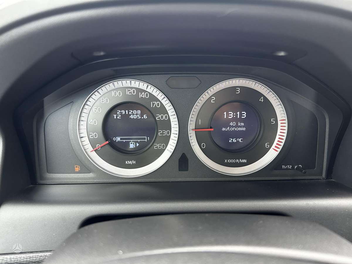 Volvo XC60, 2.4 l., Минивэн
