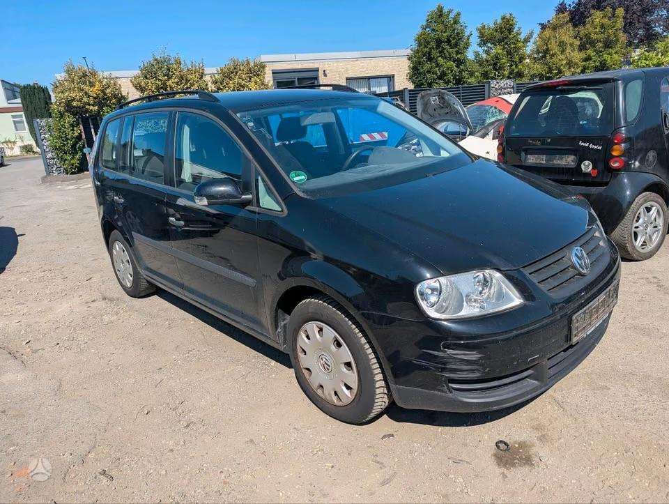 Volkswagen Touran по частям