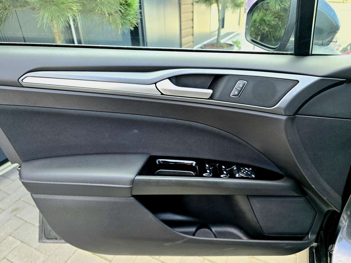 Ford Mondeo, 2.0 l., Хэтчбек