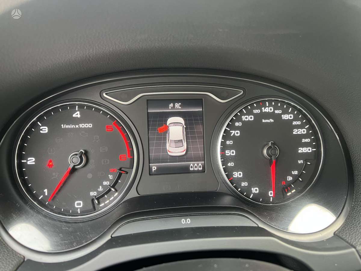 Audi A3, 1.6 l., Седан