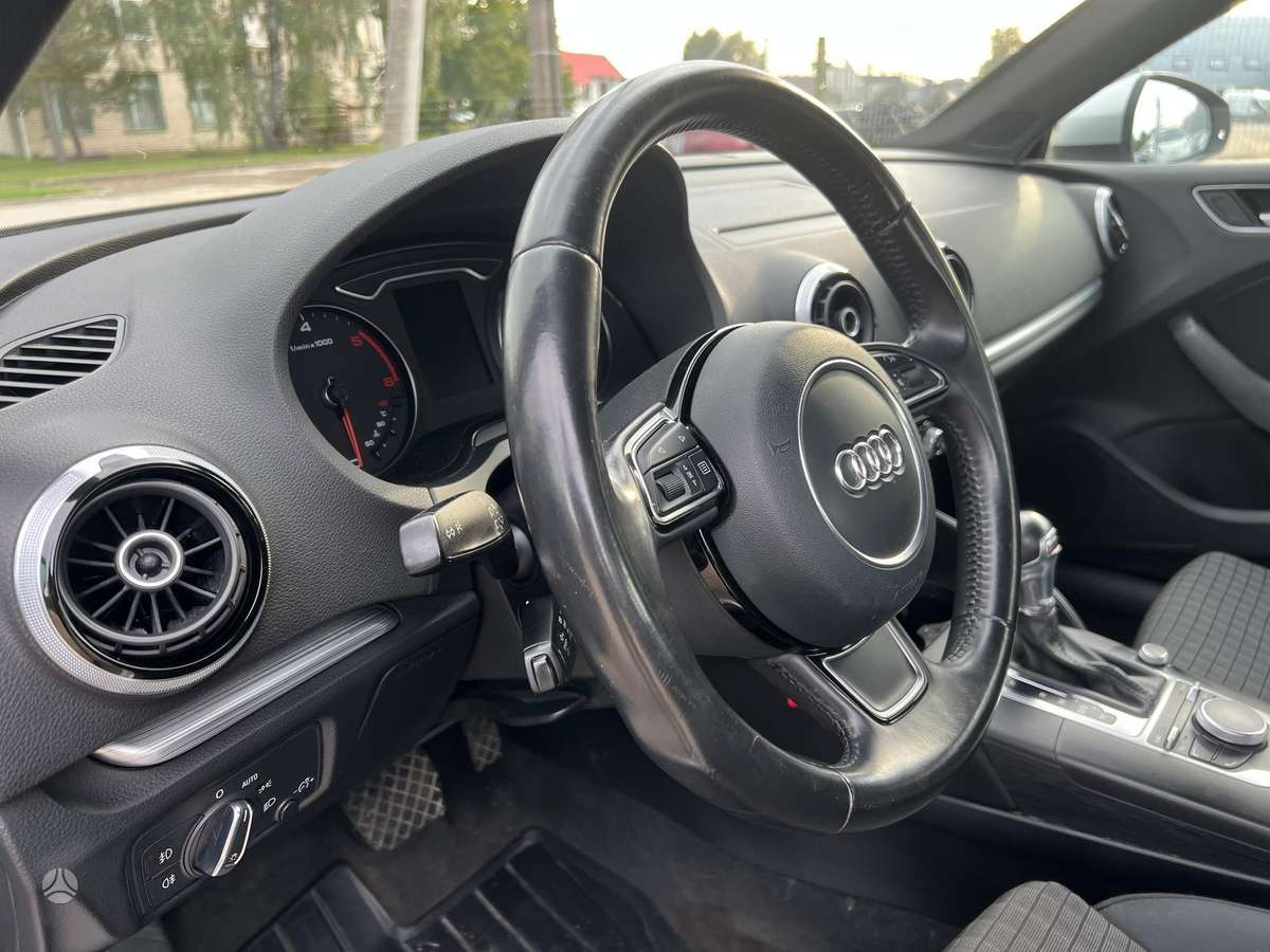 Audi A3, 1.6 l., sedanas