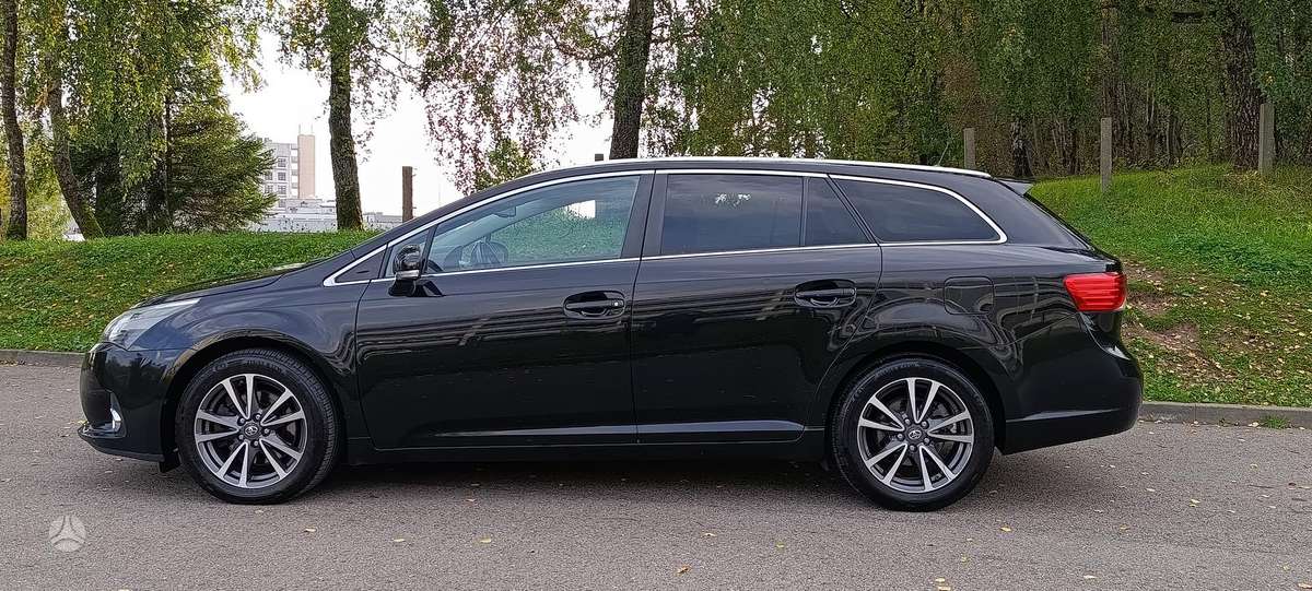 Toyota Avensis, 2.2 l., Универсал