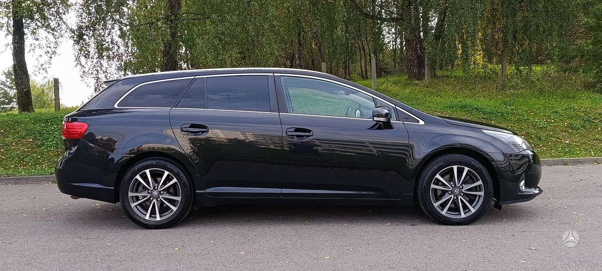 Toyota Avensis, 2.2 l., Универсал