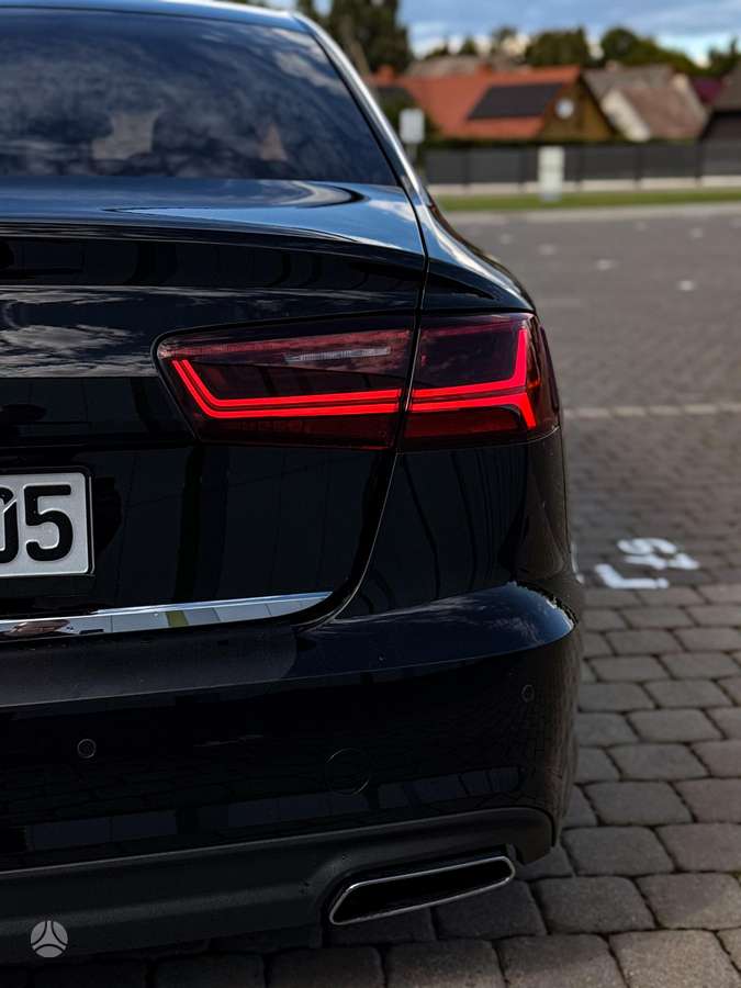 Audi A6, 2.0 l., Седан