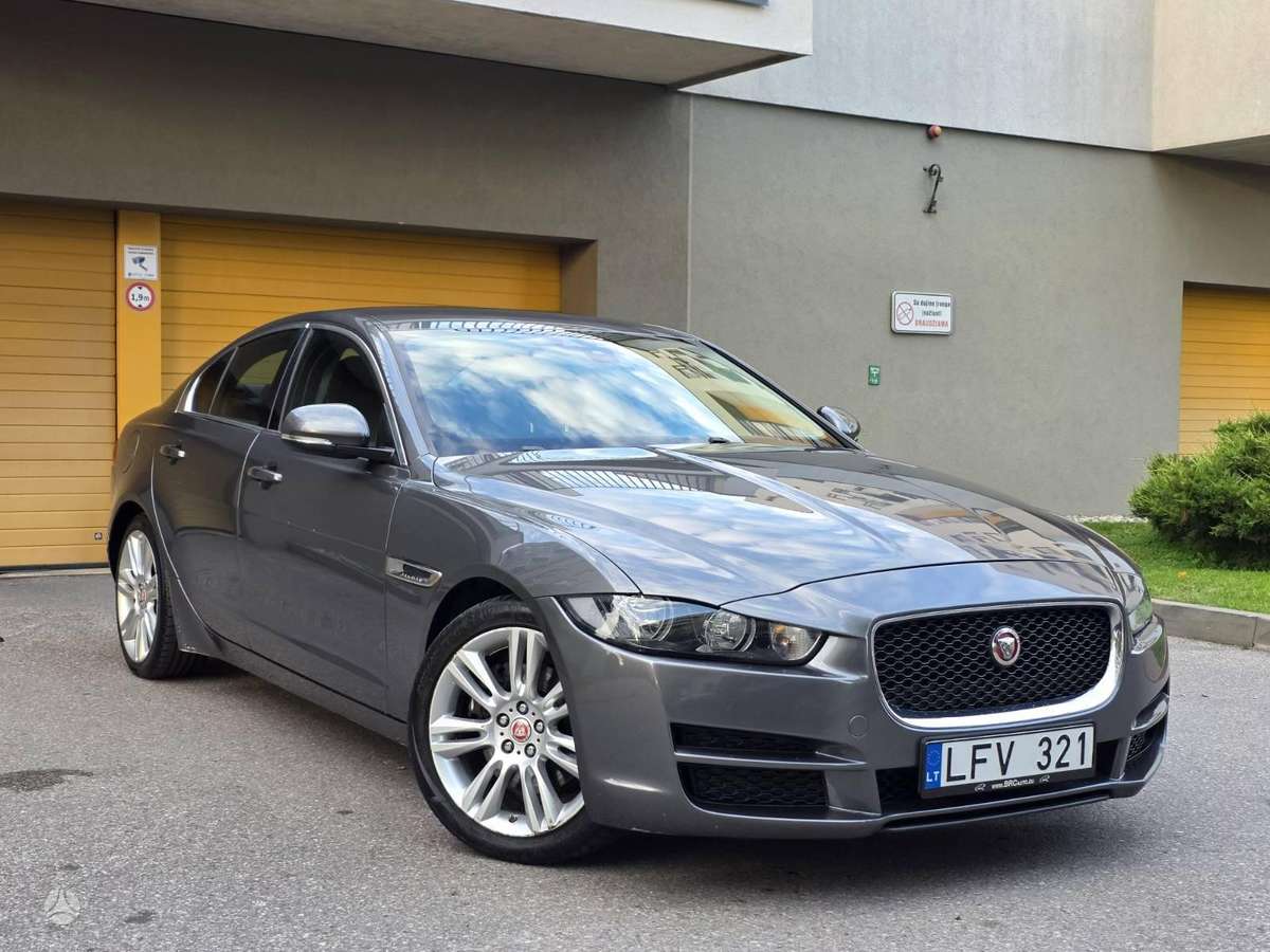 Jaguar XE, 2.0 l., Седан