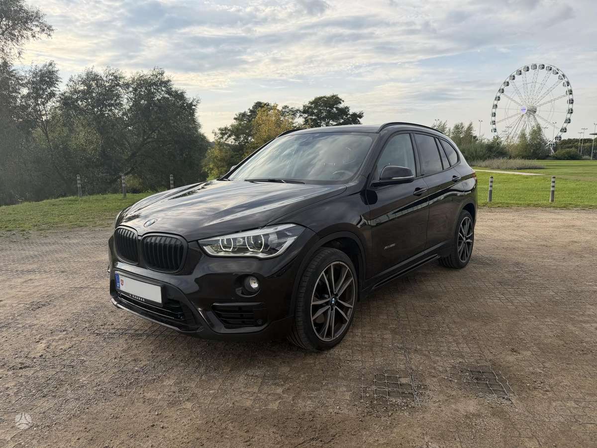 BMW X1, 2.0 l., Внедорожник / Кроссовер