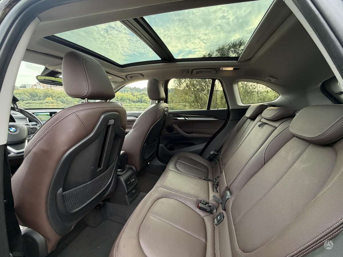 BMW X1, 2.0 l., Внедорожник / Кроссовер