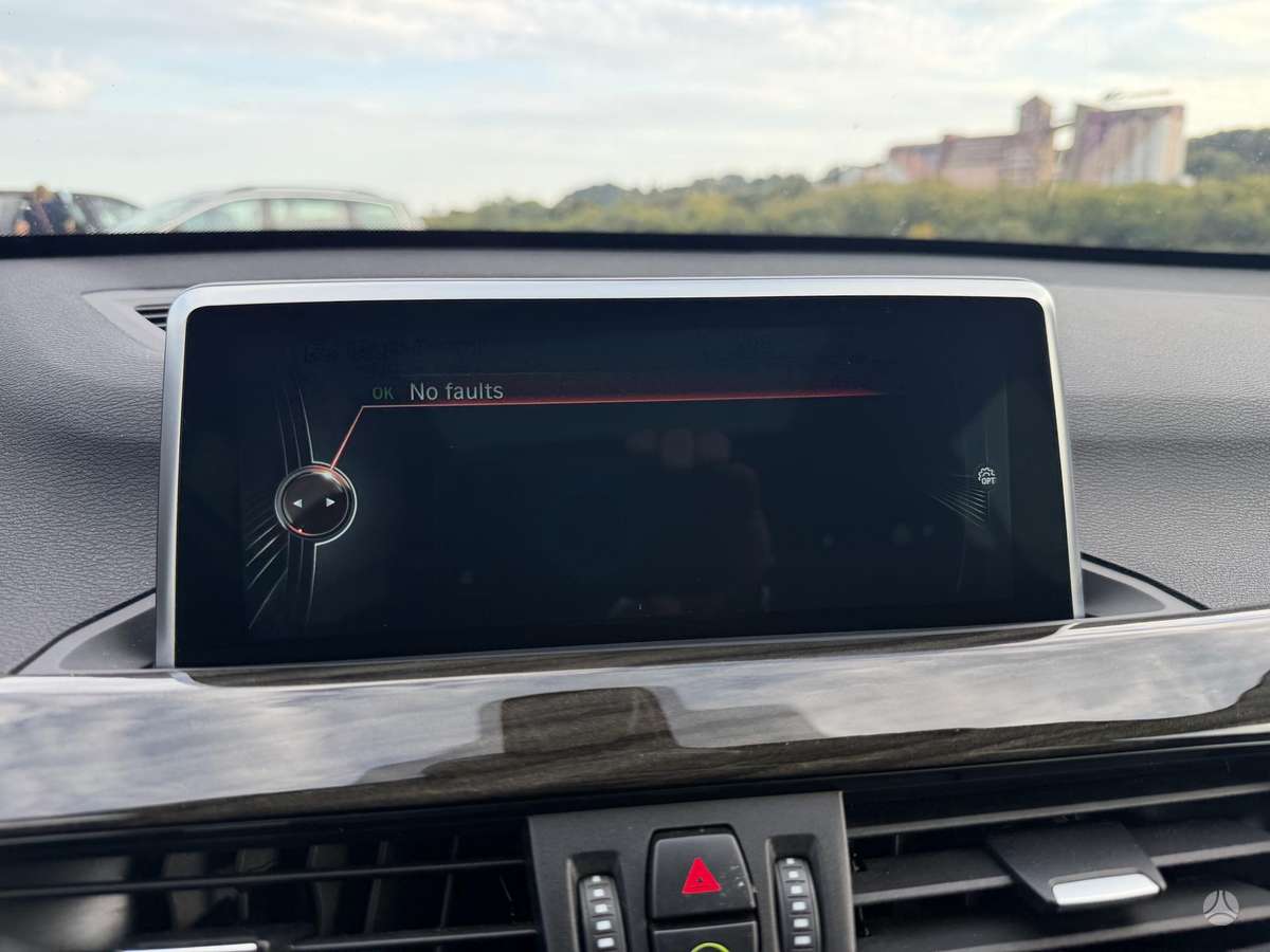 BMW X1, 2.0 l., Внедорожник / Кроссовер