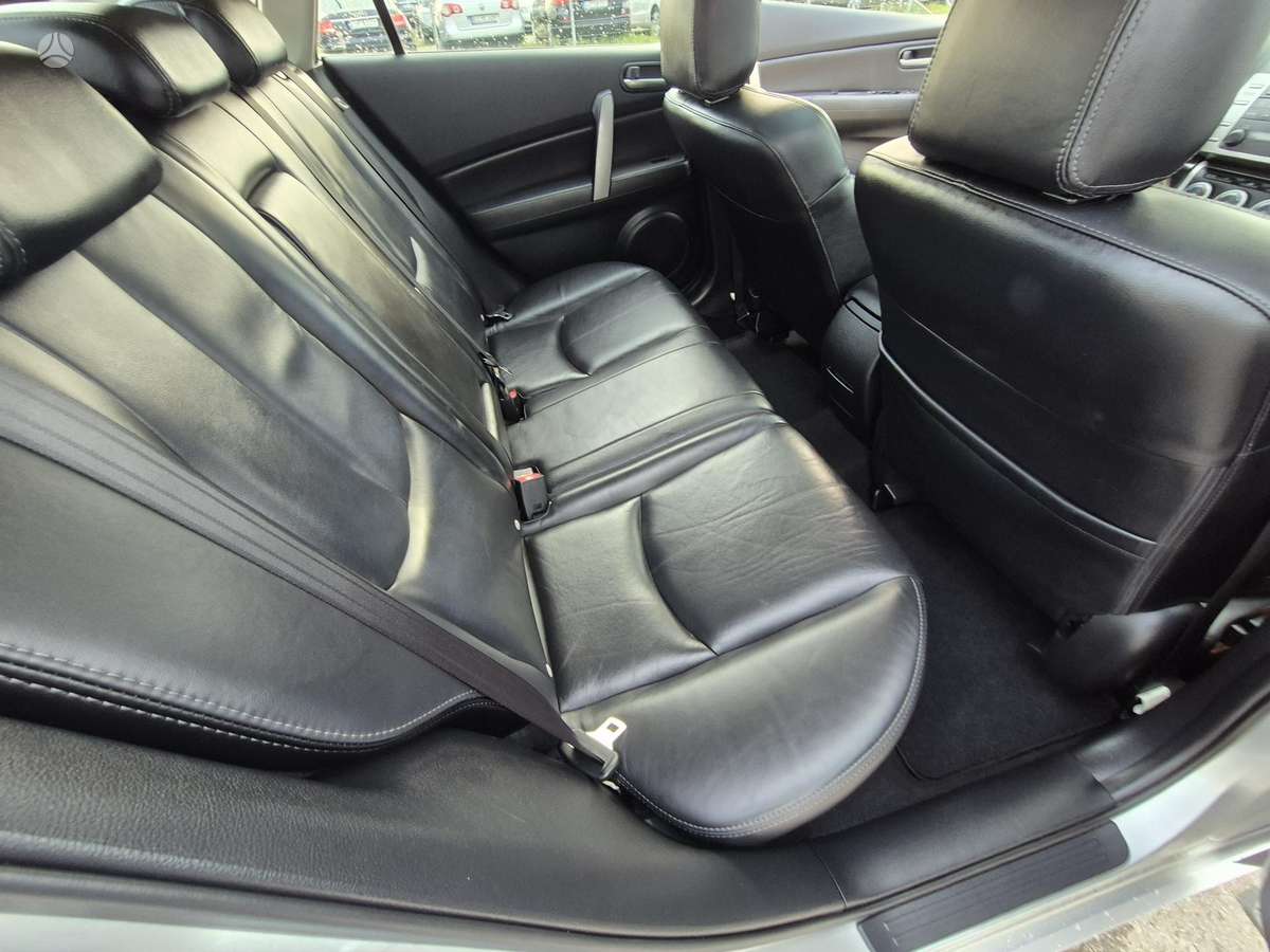 Mazda 6, 2.0 l., Хэтчбек