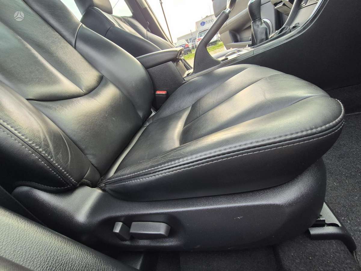 Mazda 6, 2.0 l., Хэтчбек