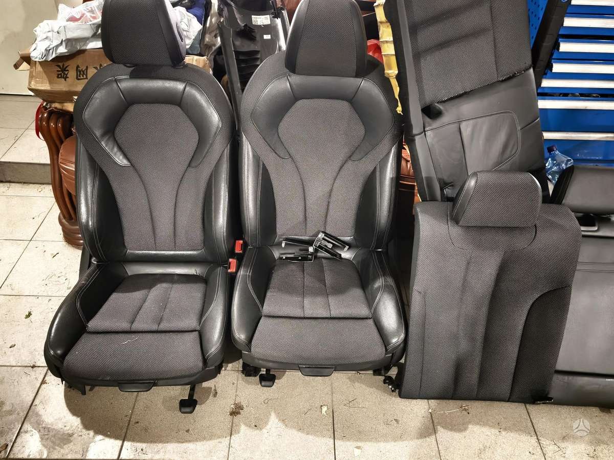 BMW 5 serija salono detalės