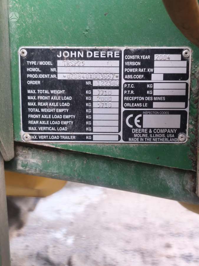 John Deere 840, purkštuvai