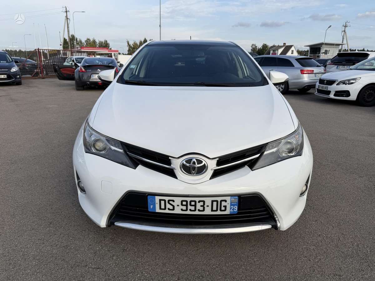 Toyota Auris, 1.4 l., hatchback