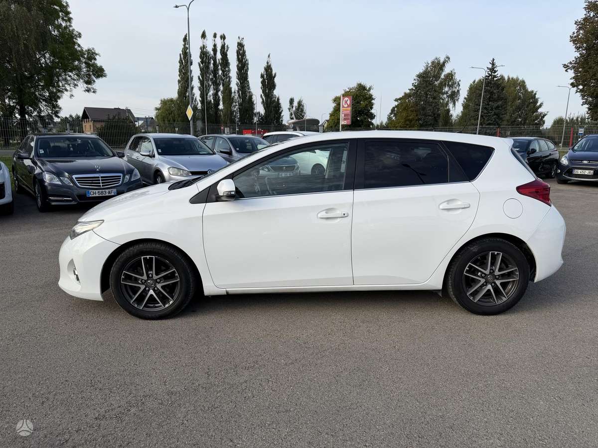 Toyota Auris, 1.4 l., hatchback