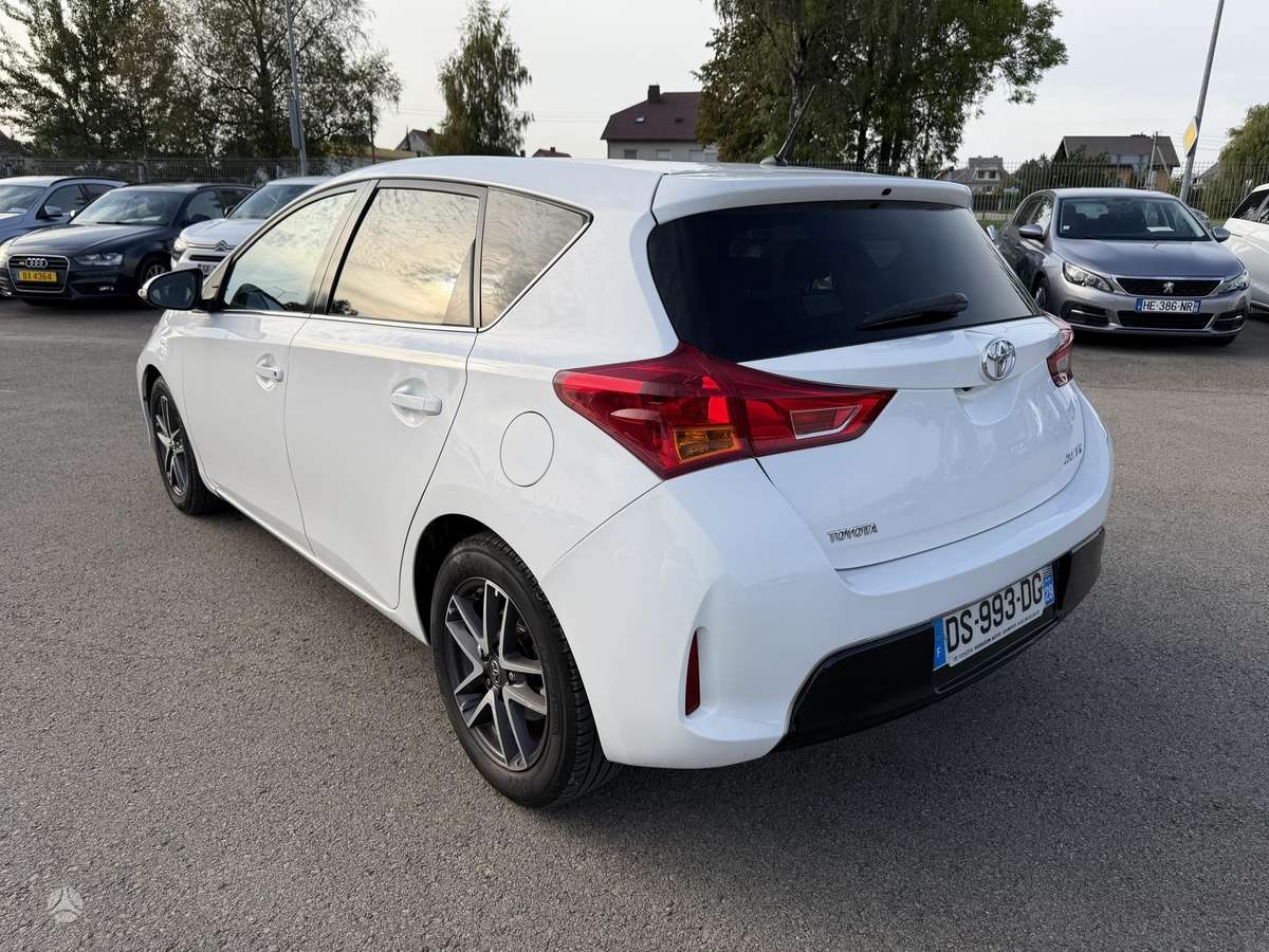 Toyota Auris, 1.4 l., hatchback