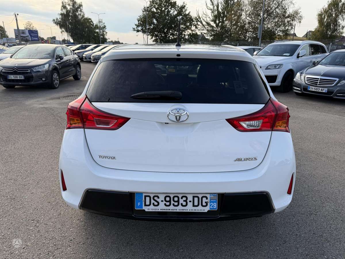 Toyota Auris, 1.4 l., hatchback