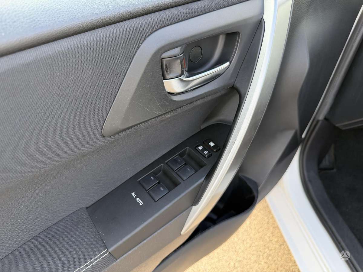 Toyota Auris, 1.4 l., hatchback
