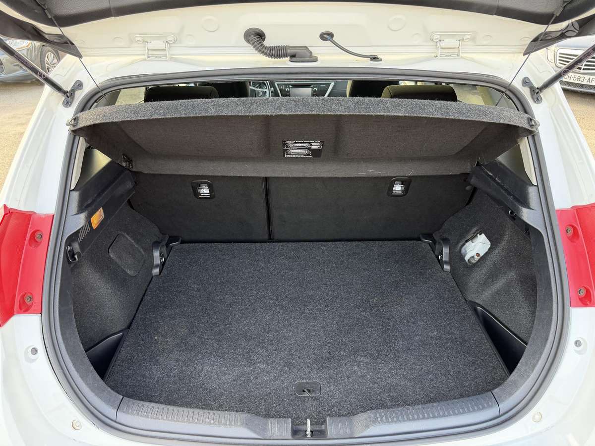 Toyota Auris, 1.4 l., hatchback