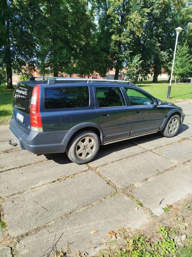 Volvo XC70, 2.4 l., wagon