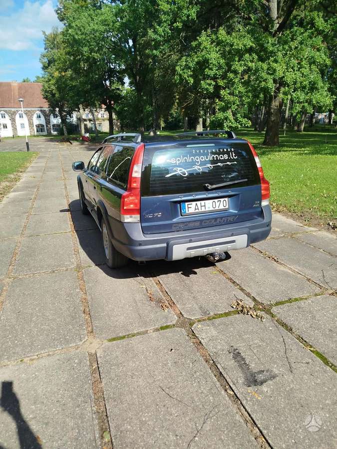Volvo XC70, 2.4 l., wagon