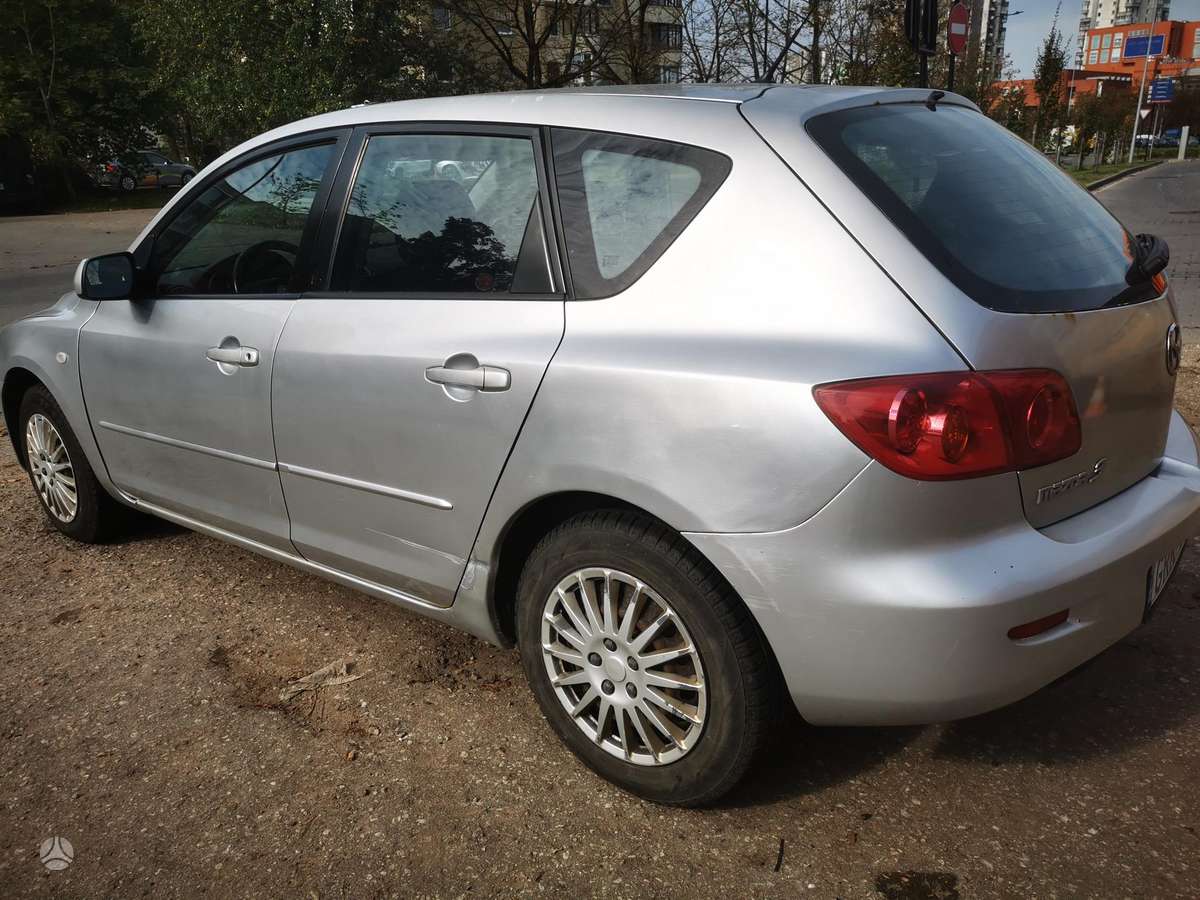 Mazda 3, Хэтчбек
