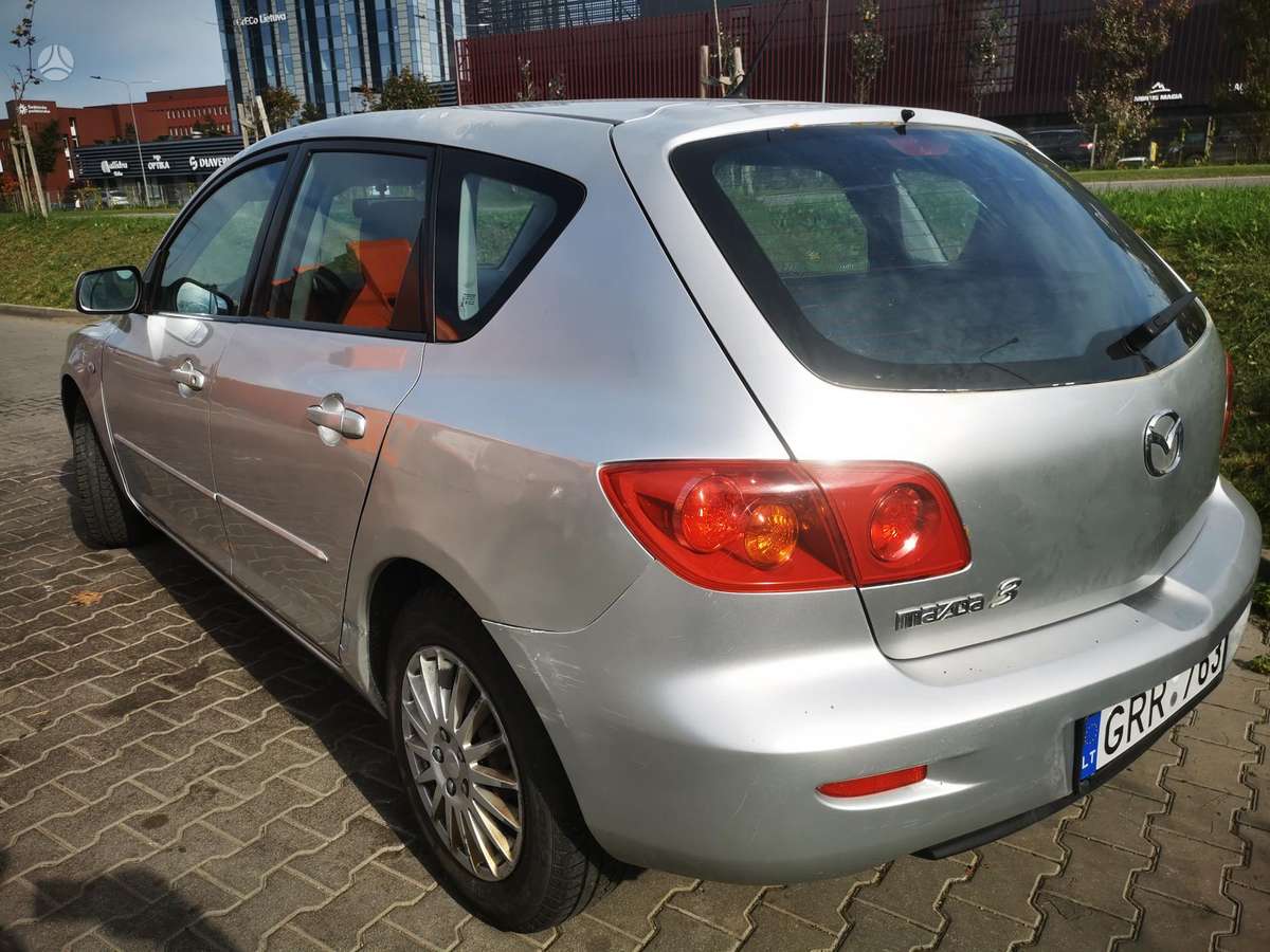 Mazda 3, Хэтчбек