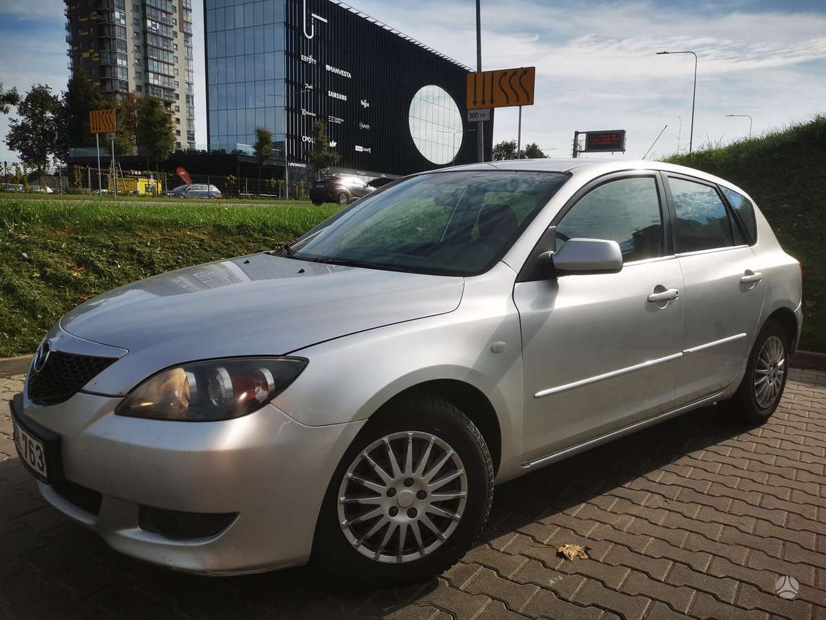 Mazda 3, hečbekas