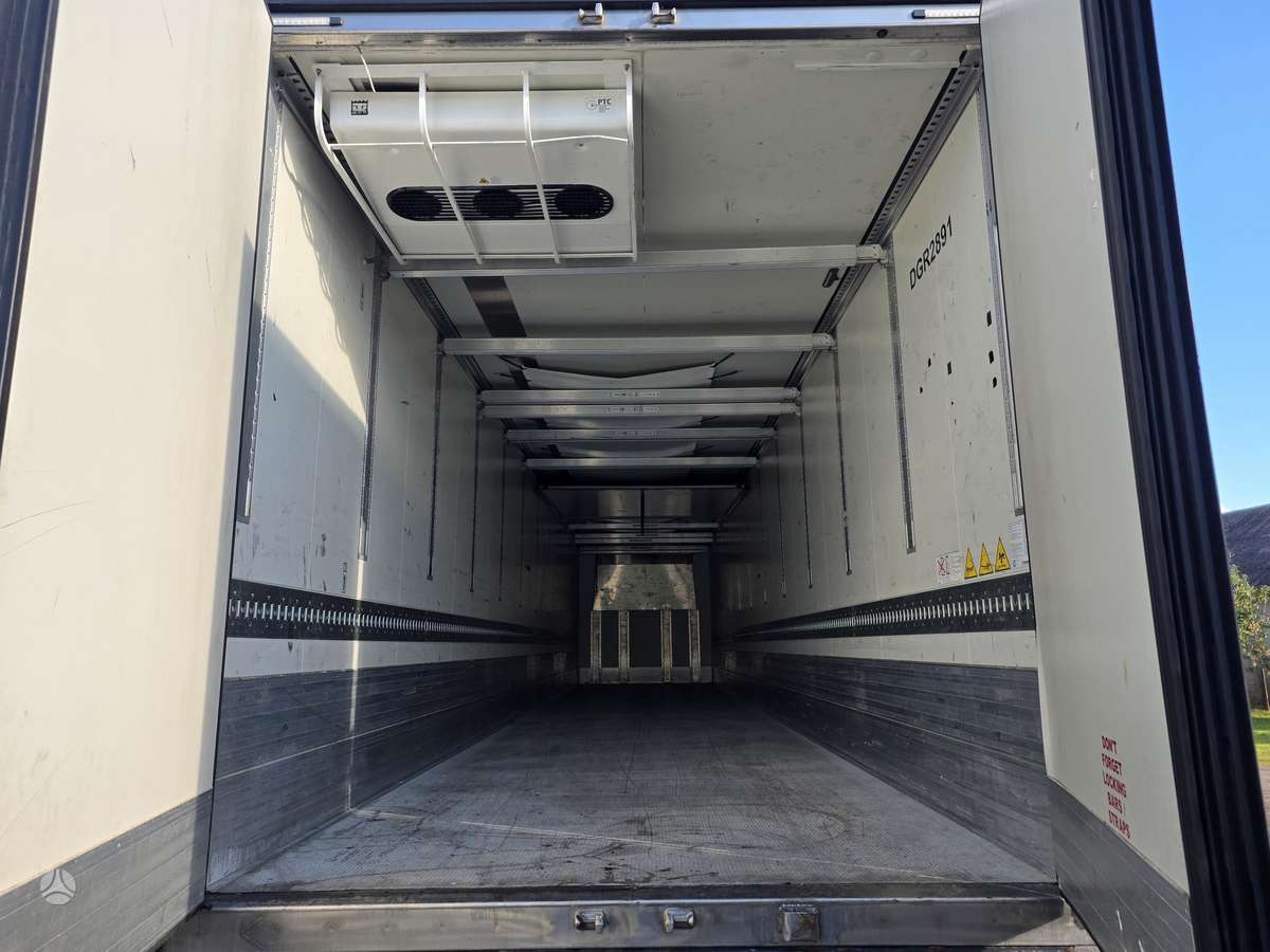Krone Double Deck, šaldytuvai