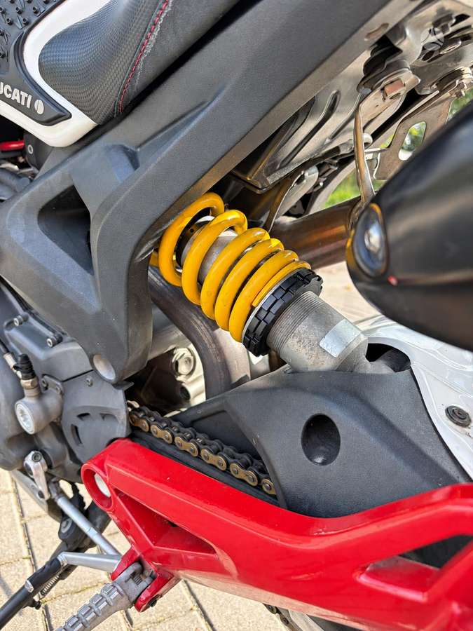 Ducati Monster 696cc, street / klasikiniai