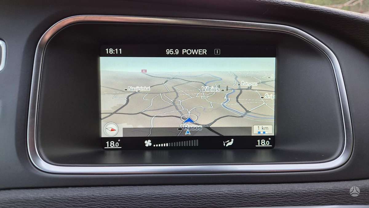 Volvo V40, 1.6 l., Хэтчбек