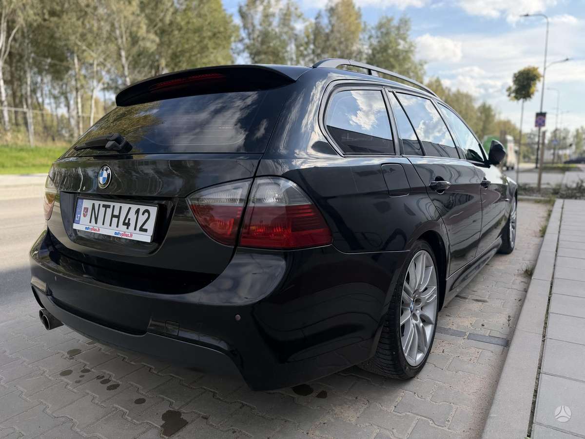 BMW 330, 3.0 l., wagon