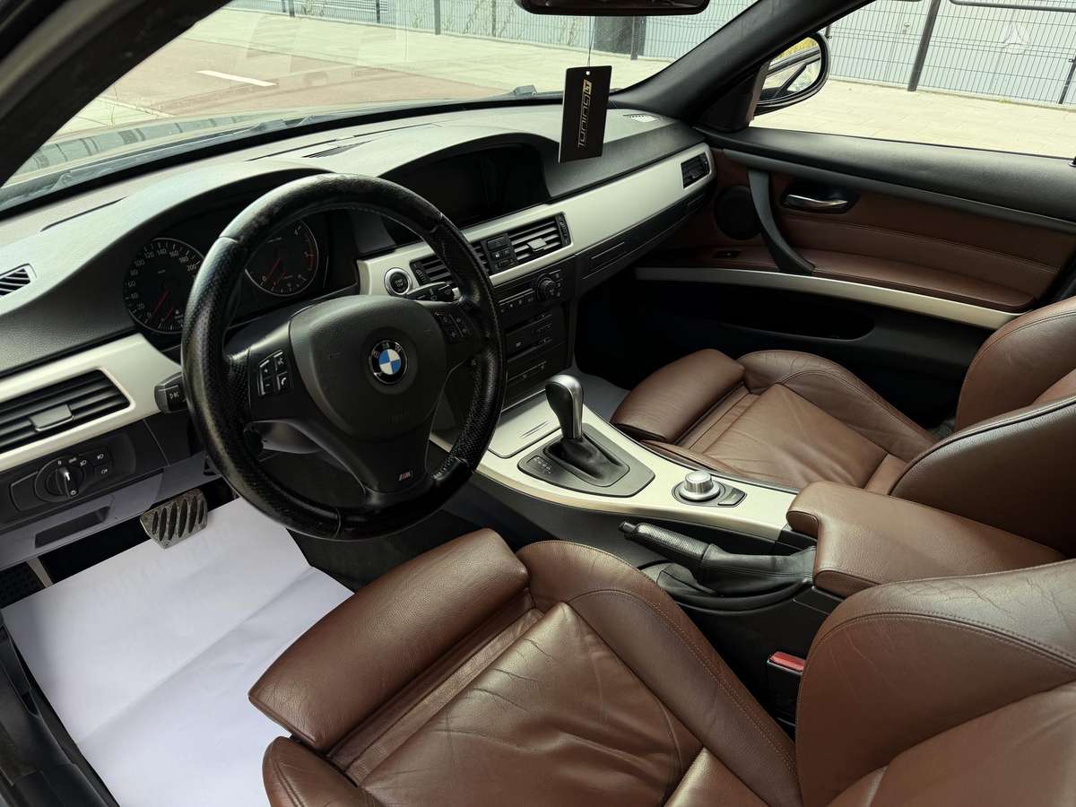 BMW 330, 3.0 l., Универсал