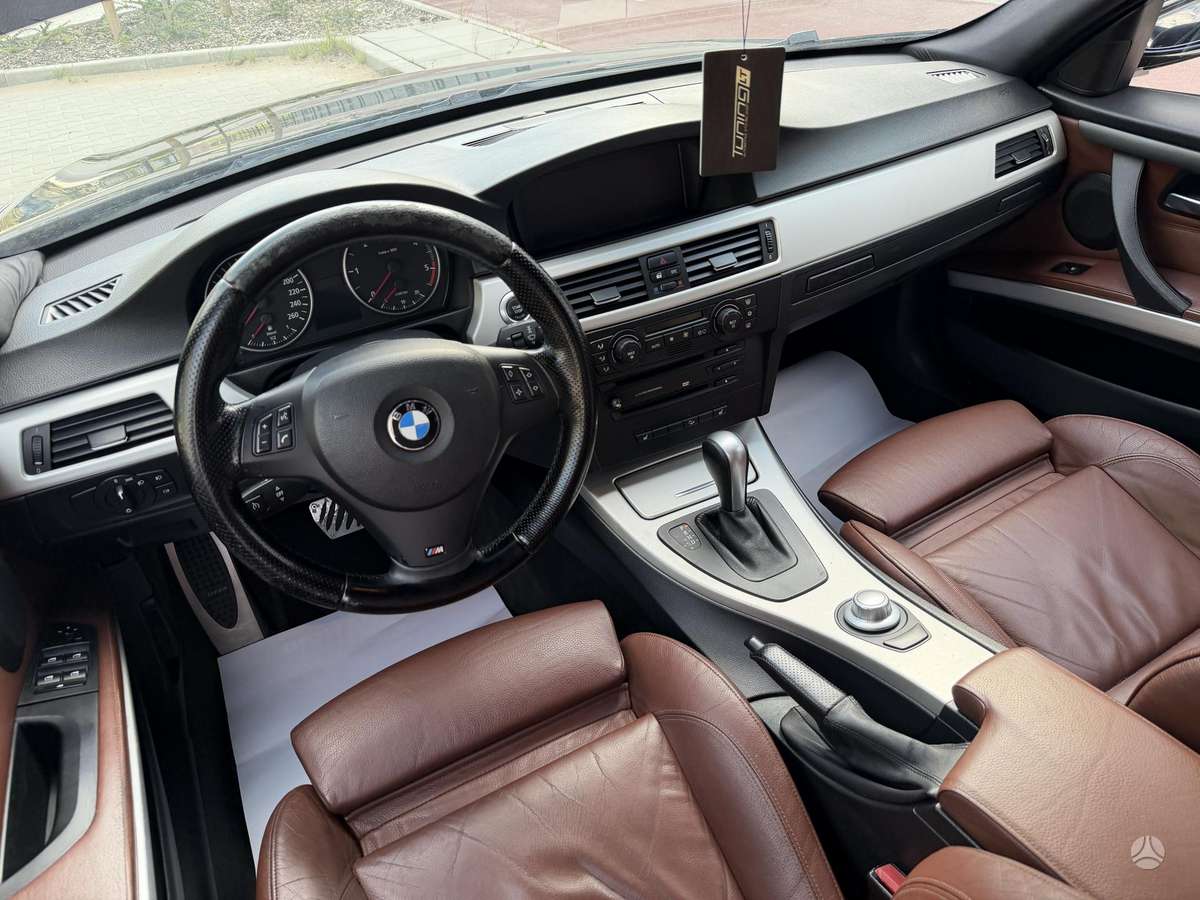 BMW 330, 3.0 l., Универсал