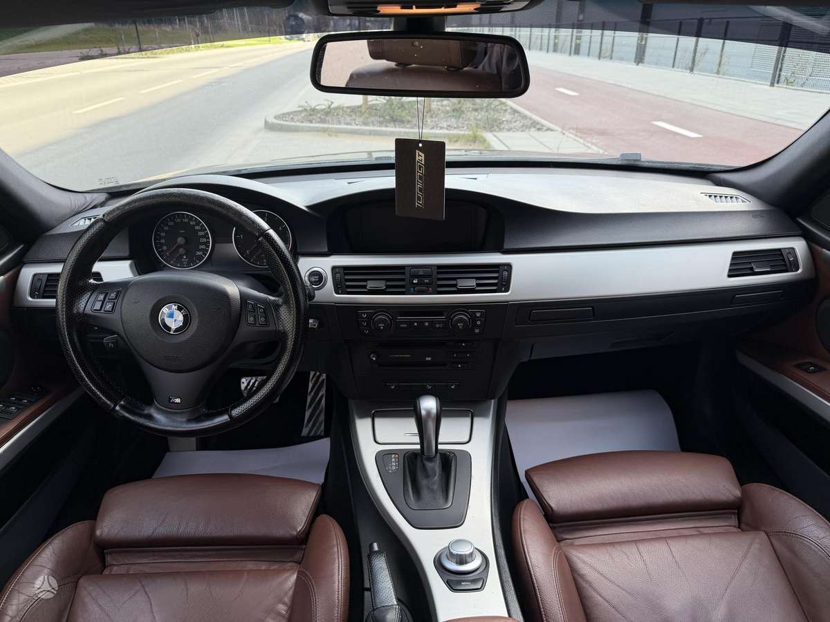 BMW 330, 3.0 l., wagon
