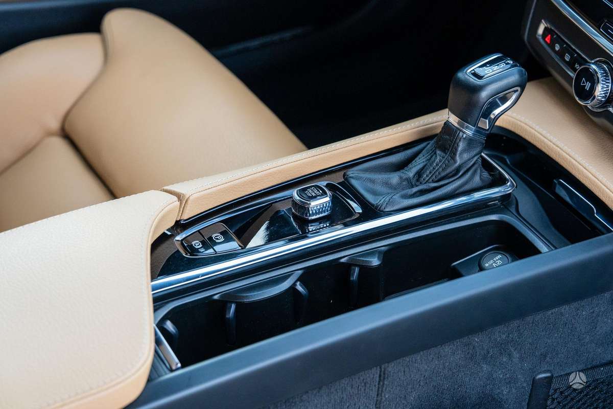 Volvo V90, 2.0 l., Универсал