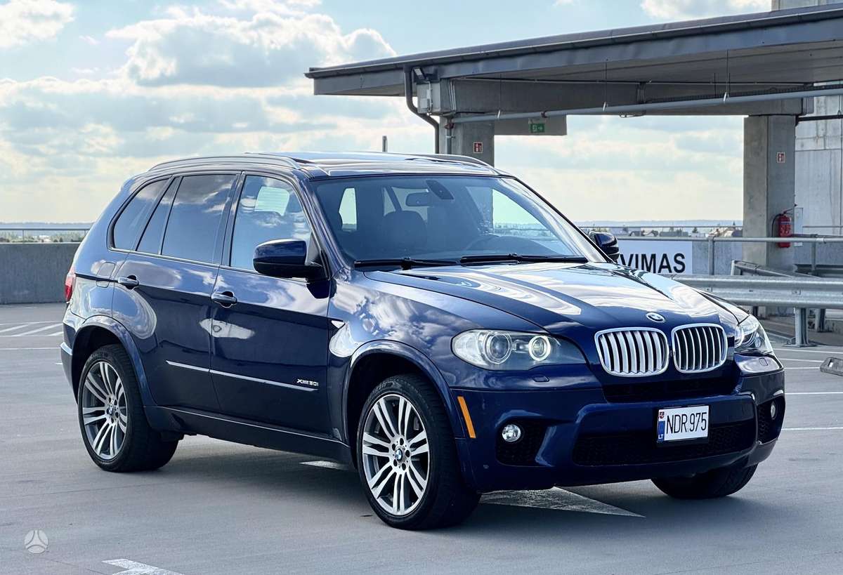 BMW X5, 4.4 l., Внедорожник / Кроссовер