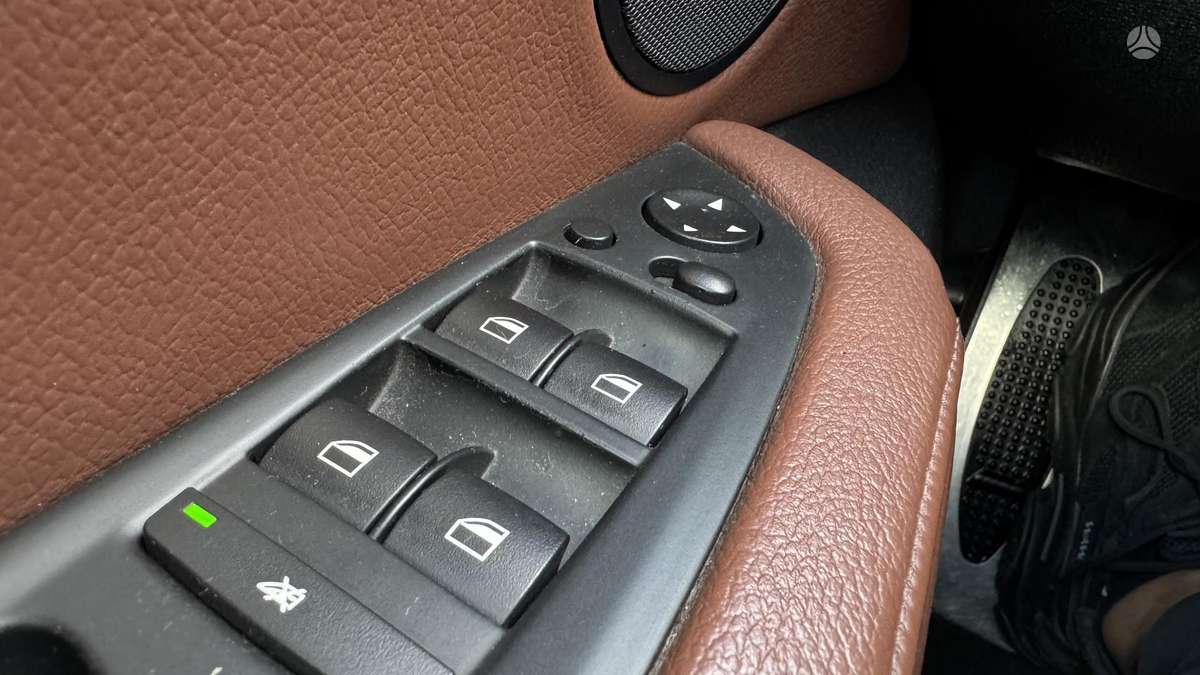 BMW X5, 4.4 l., off-road / crossover