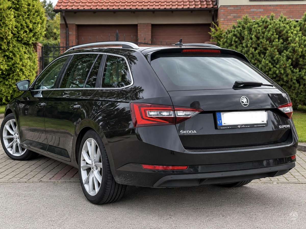 Skoda Superb, 2.0 l., wagon