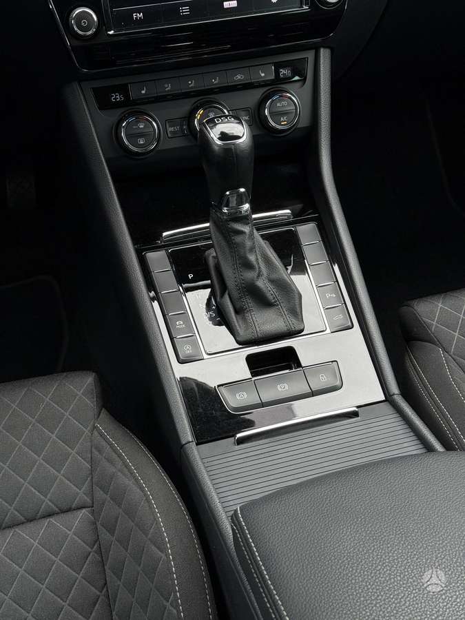 Skoda Superb, 2.0 l., universalas