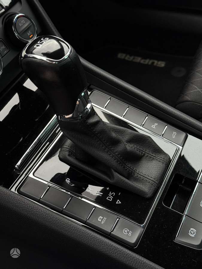 Skoda Superb, 2.0 l., universalas