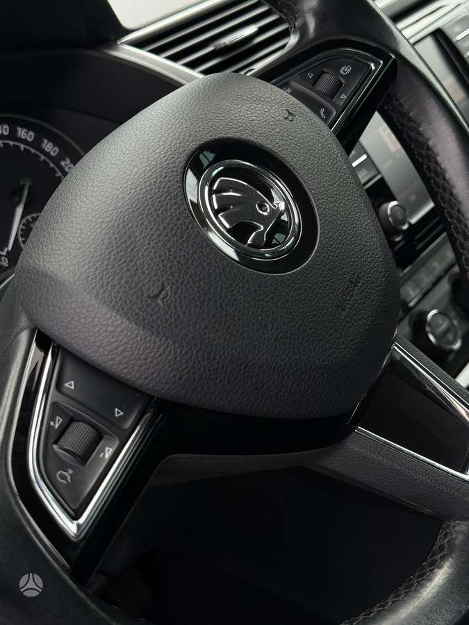 Skoda Superb, 2.0 l., wagon