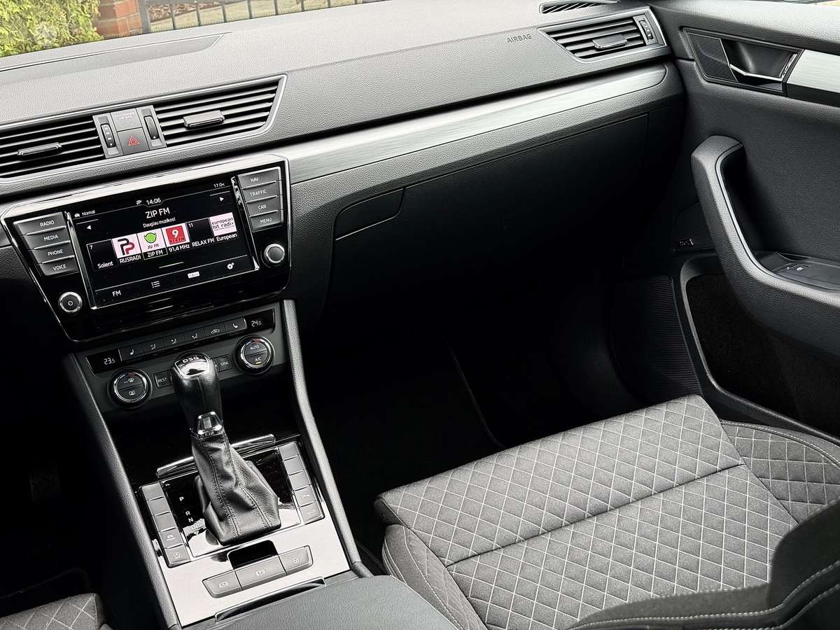 Skoda Superb, 2.0 l., universalas