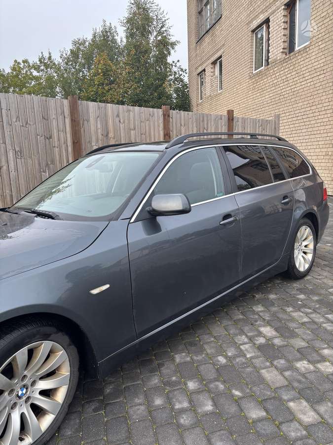 BMW 520, 2.0 l., wagon